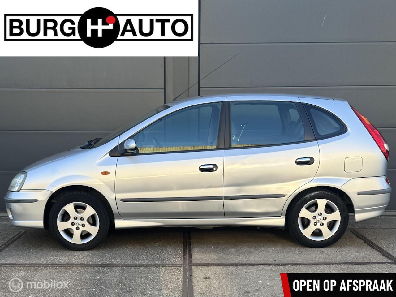 Nissan Almera Tino - 1.8 Acenta - APK T/M 15-04-2027 - 2E EIGENAAR - ECC - CAMERA - TREKHAAK - LM VELGEN - NAP - AutoWereld.nl