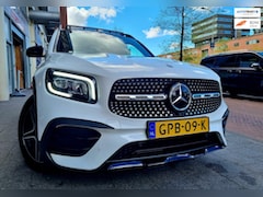 Mercedes-Benz GLB - 250 4MATIC AMG Line Pano Vol