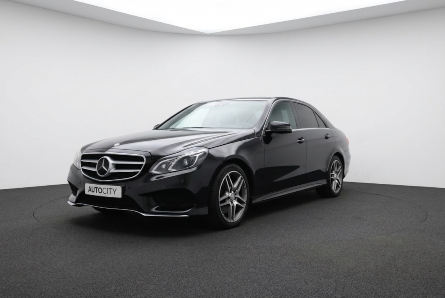 Mercedes-Benz E-klasse - Limousine E 220 CDI BlueEfficiency Pano l Leder l Navi - AutoWereld.nl