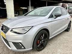SEAT Ibiza - FR 1.0 TSI 110pk 7-traps aut + F1 5drs - nap - navi - camera - sfeerverl - front + line as