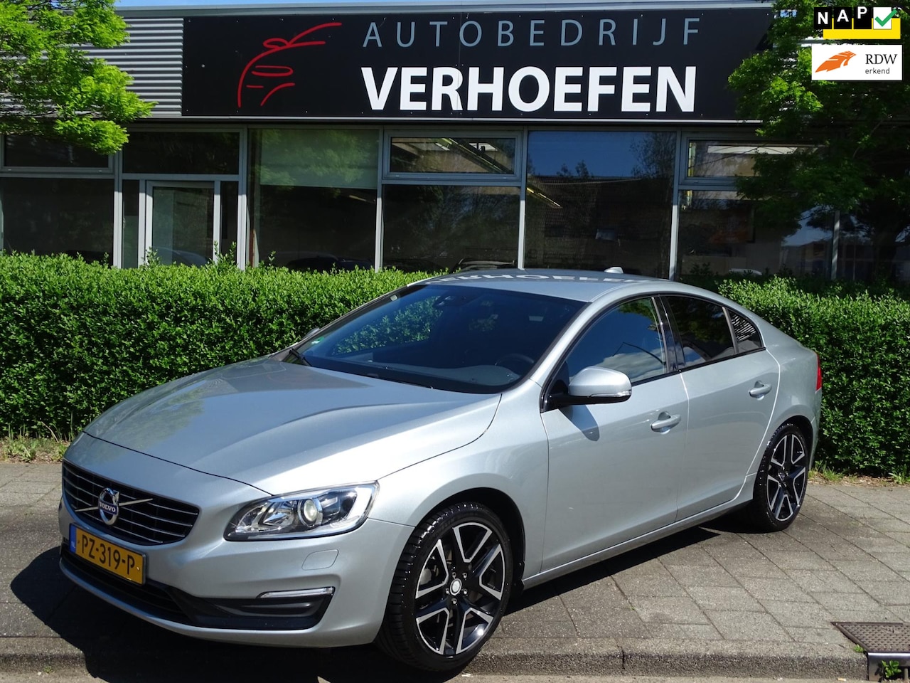 Volvo S60 - 2.0 D4 Polar+ Dynamic - STUUR / STOEL VERWARMING - LEDER - NAVIGATIE - XENON - CLIMATE / C - AutoWereld.nl