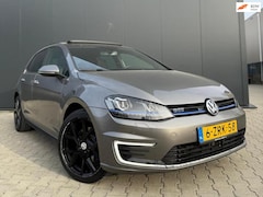 Volkswagen Golf - 1.4 TSI GTE