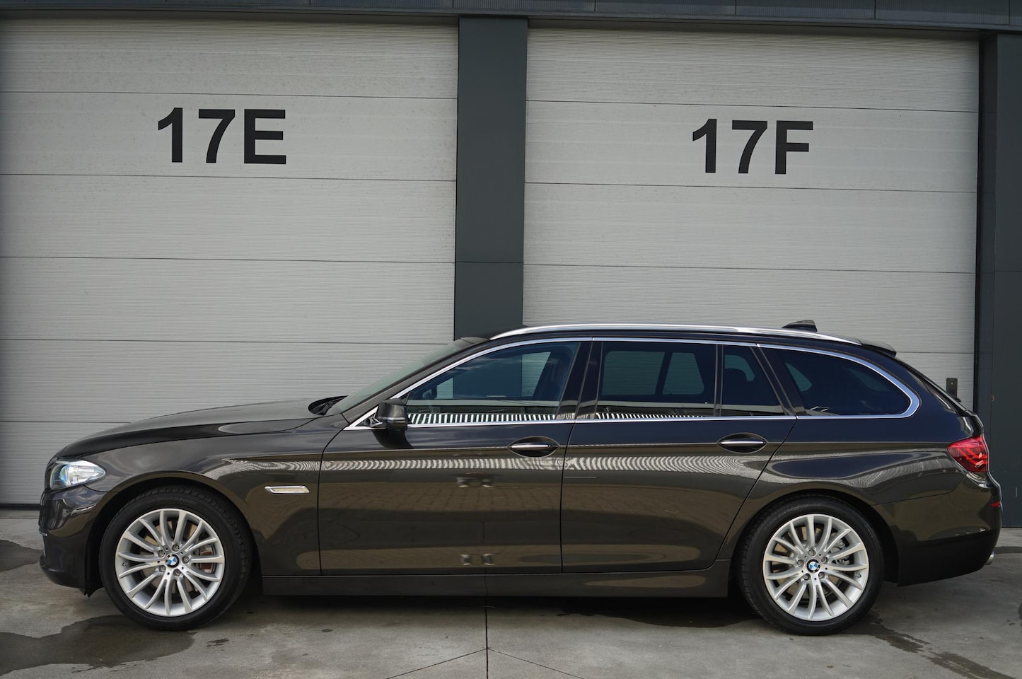 BMW 5-serie Touring - 535xi Luxury Edition 535xi Luxury Edition - AutoWereld.nl