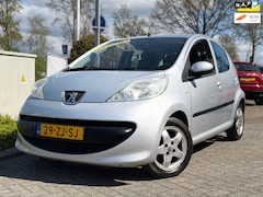Peugeot 107 - 1.0-12V XS Urban Move AUTOMAAT 2e eigenaar airco 5drs