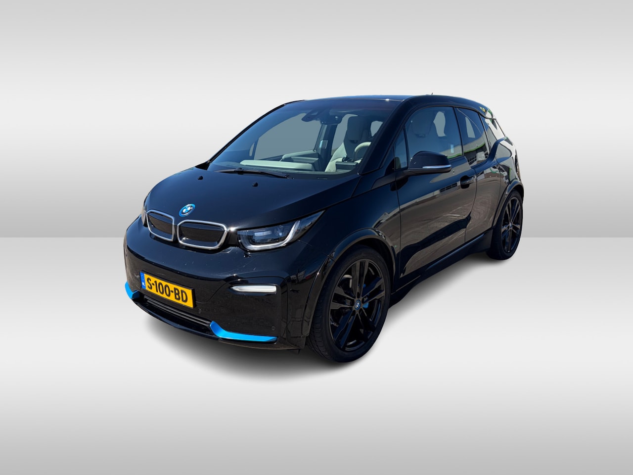 BMW i3 - S 120Ah 42 kWh / Camera / Warmtepomp / Navi. Proff / 18'' / Stoelverwarming / DAB / Getint - AutoWereld.nl