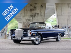 Mercedes-Benz 220 - SE Cabriolet W111