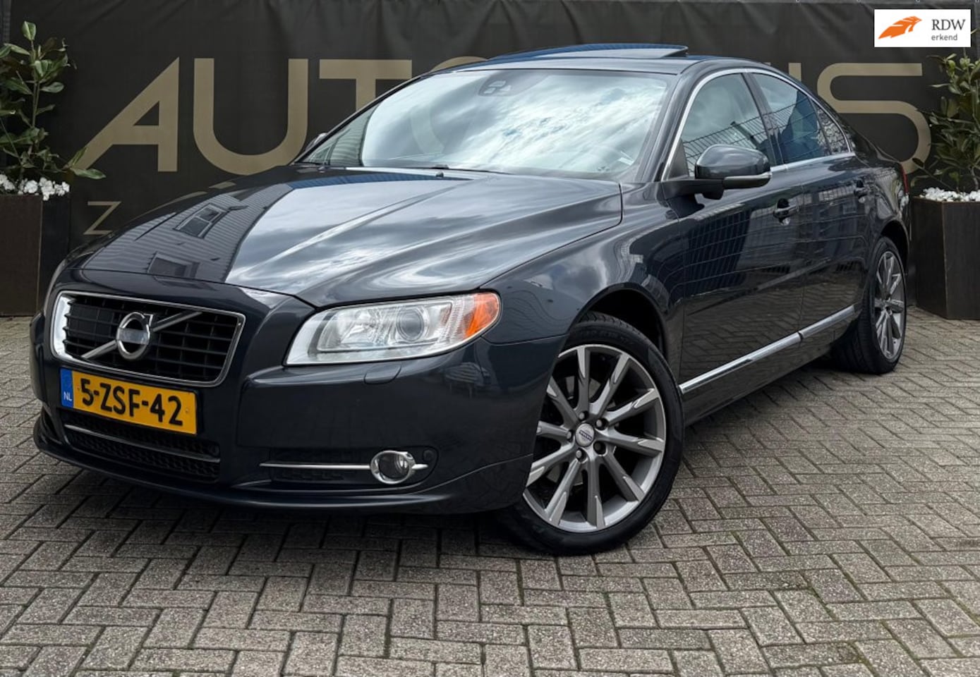 Volvo S80 - 2.0 D3 Summum*Pano.dak*Stoelkoeling*Parkeersens.* - AutoWereld.nl