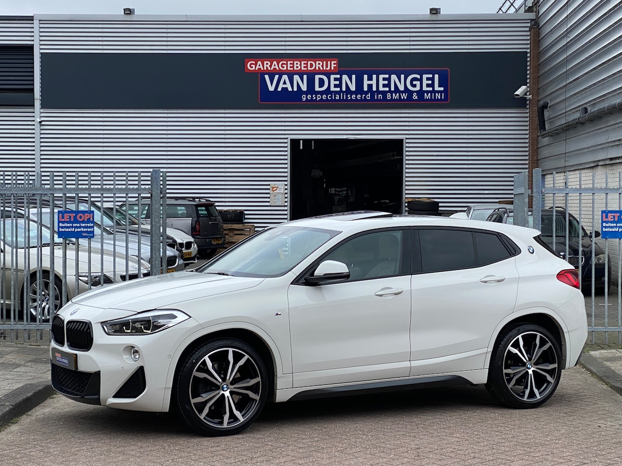 BMW X2 - 2.0i sDrive High Executive M-Sport, HUD, Pan.Dak, Harman/Kardon - AutoWereld.nl