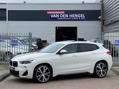 BMW X2 - 2.0i sDrive High Executive M-Sport, HUD, Pan.Dak, Harman/Kardon