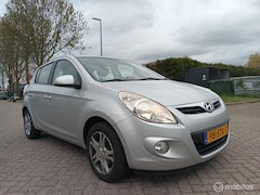 Hyundai i20 - 1.2i i-Motion Airco Eerste Eigenaar