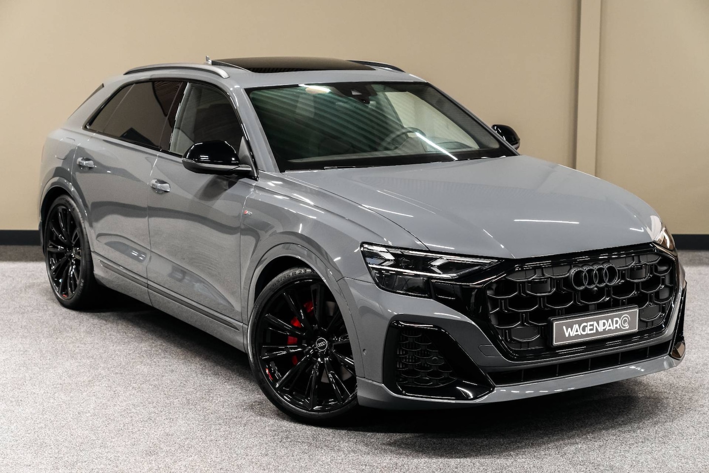 Audi Q8 - 60 TFSIe Competition 4W-STURING.MASSAGE.HEADUP.VOLL - AutoWereld.nl