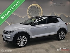 Volkswagen T-Roc - 1.0 TSI United Panorama/Virtual/Stoelverwarming