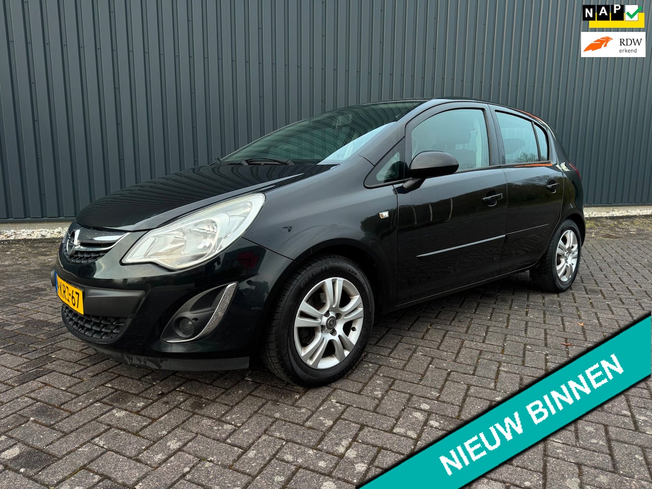 Opel Corsa - 1.2-16V Berlin 1.2-16V Berlin ( AIRCO + KM NAP ) - AutoWereld.nl