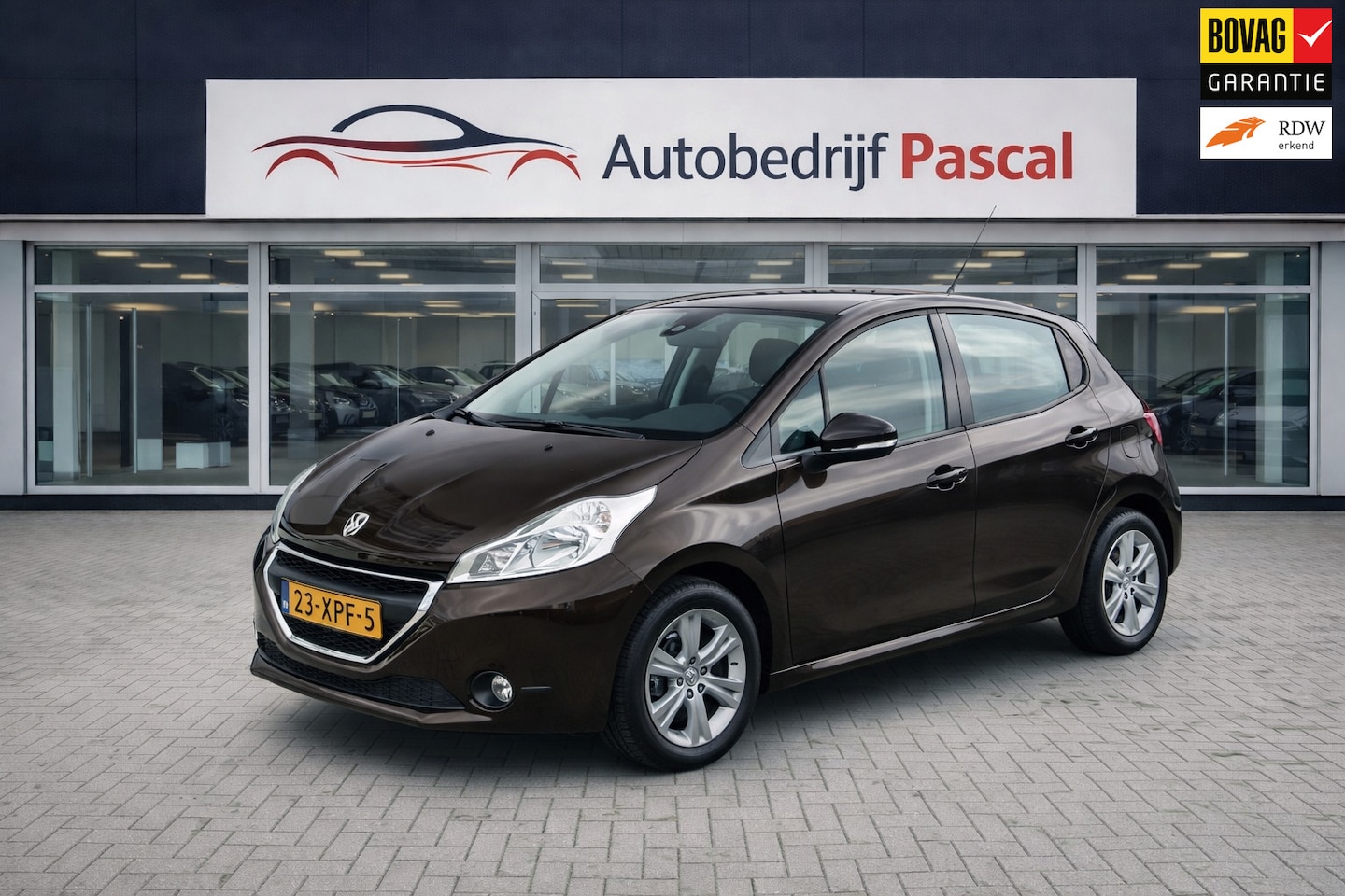 Peugeot 208 - 1.4 VTi Active- Navigatie - Airco- Cruisecontrol. - AutoWereld.nl