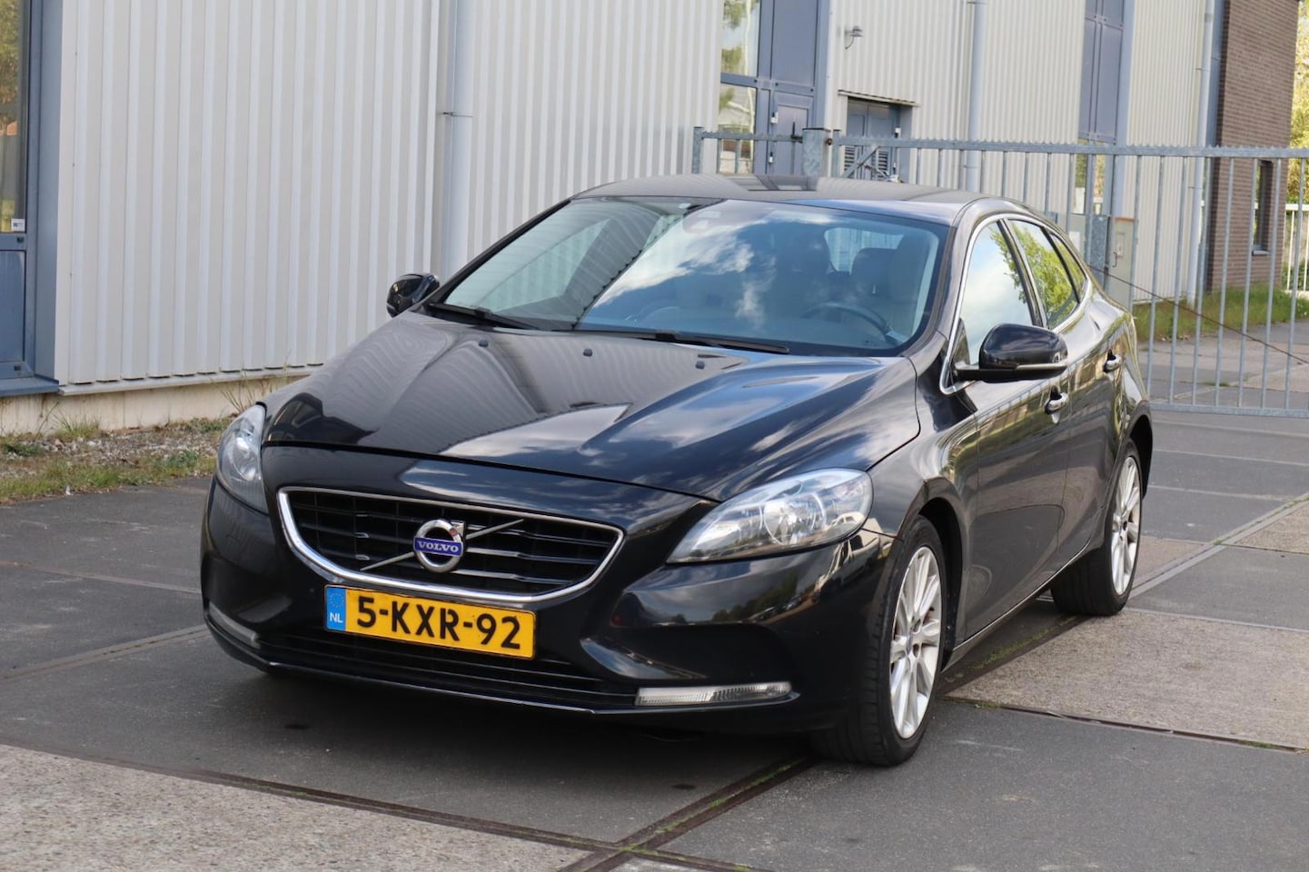 Volvo V40 - 1.6 D2 Summum 1.6 D2 Summum - AutoWereld.nl
