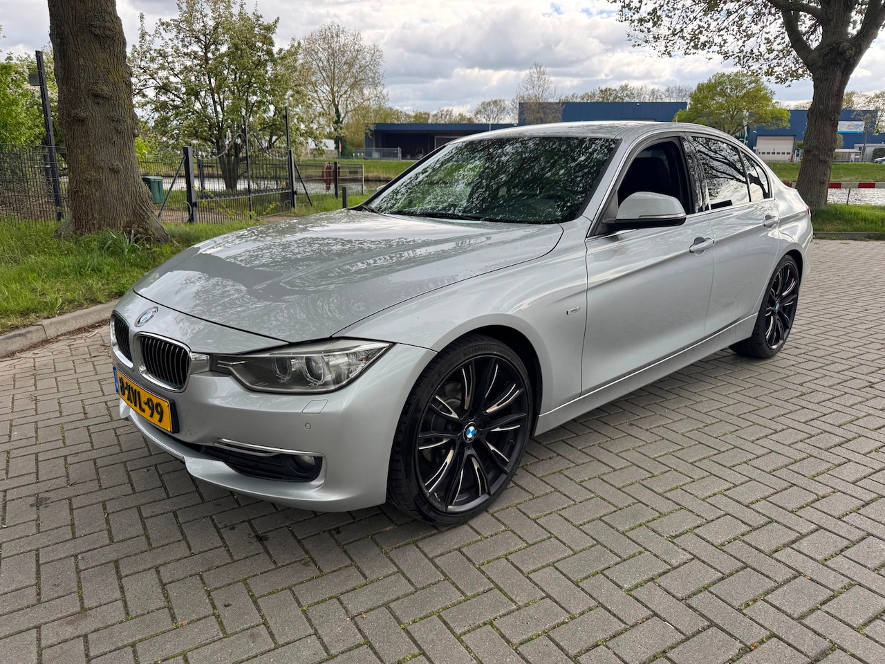 BMW 3-serie - 320d EfficientDynamics Edition Executive 320d EfficientDynamics Edition Executive - AutoWereld.nl
