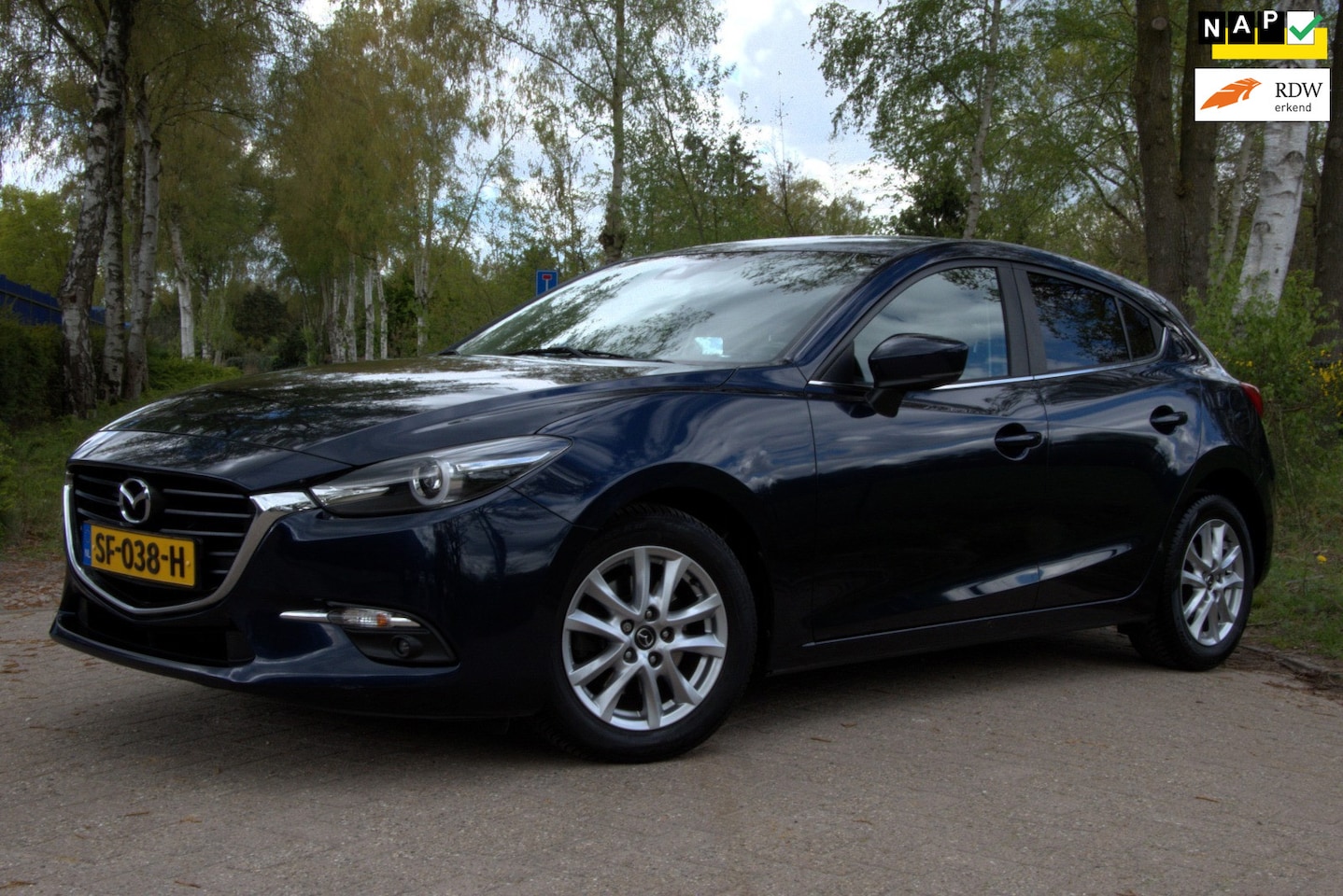 Mazda 3 - 2.0 SkyActiv-G 120 SkyLease 2.0 SkyActiv-G 120 SkyLease+, NAP, HUD, stuur/stoelverw. - AutoWereld.nl