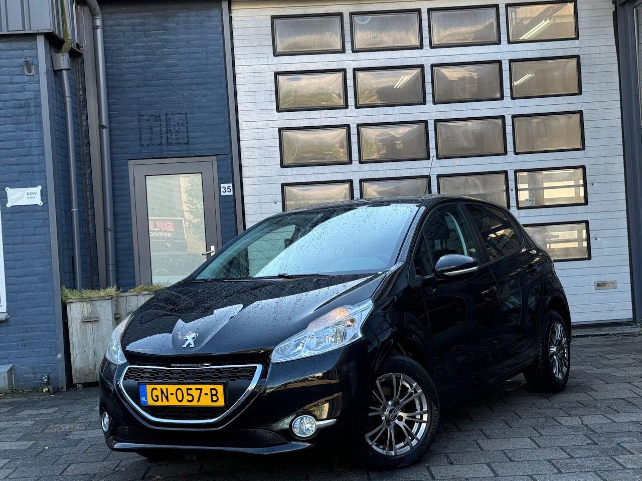 Peugeot 208 - 1.0 PureTech Access | Airco | Cruise | PDC | 5-DRS - AutoWereld.nl