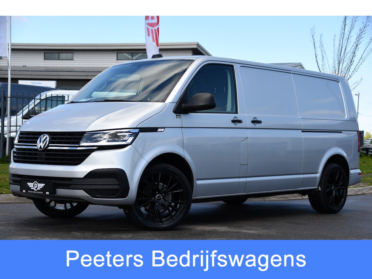 Volkswagen Transporter - 2.0 TDI L2H1 30 Highline PB Edition Camera, Cruise, Carplay, LED, 2 x Schuifdeur, Automaat - AutoWereld.nl