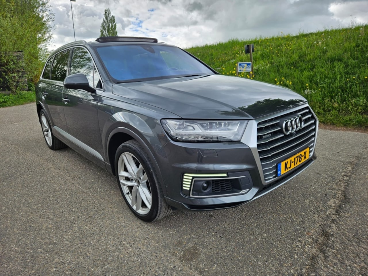 Audi Q7 - 3.0 TDI e-tron quattro Sport 3.0 TDI e-tron quattro Sport,3X S-line,Pano,360 camera.... - AutoWereld.nl