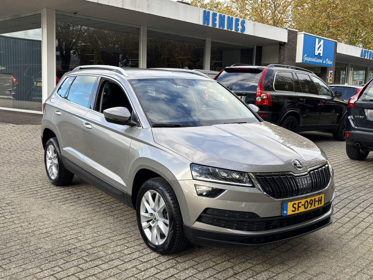 Skoda Karoq - 1.5 TSI DSG Style Keyless navi PDC V+A - AutoWereld.nl