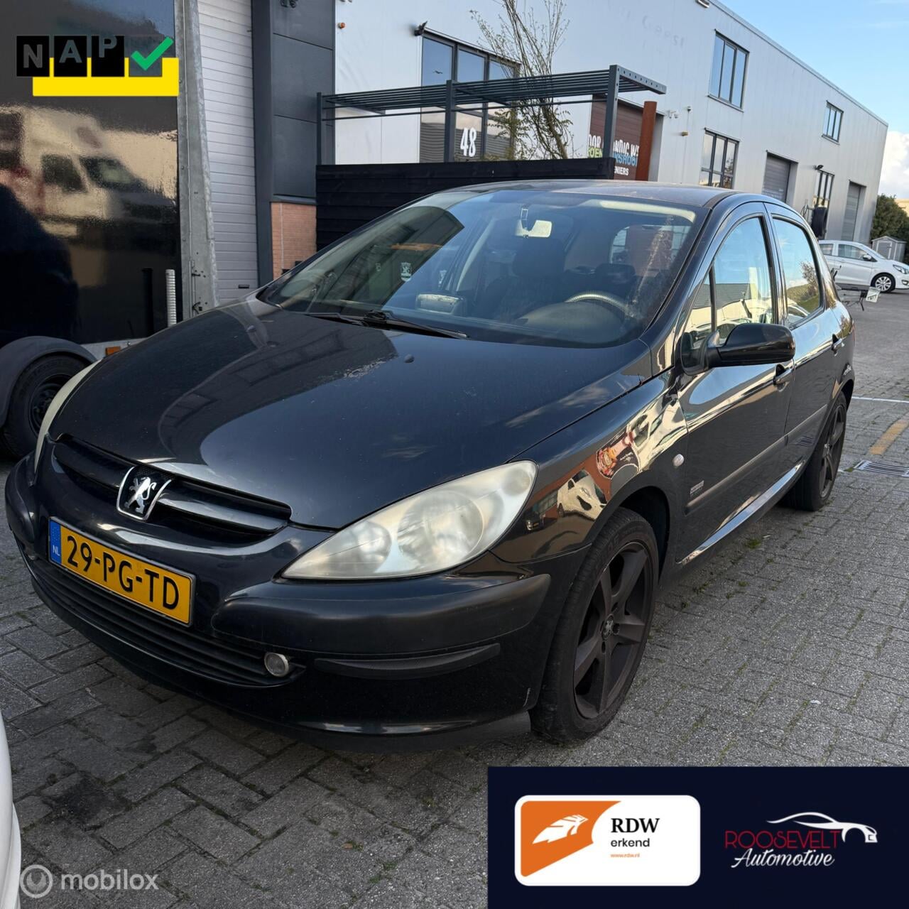 Peugeot 307 - 1.6-16V Navtech / INRUILKOOPJE / RIJDT SCHAKELT - AutoWereld.nl