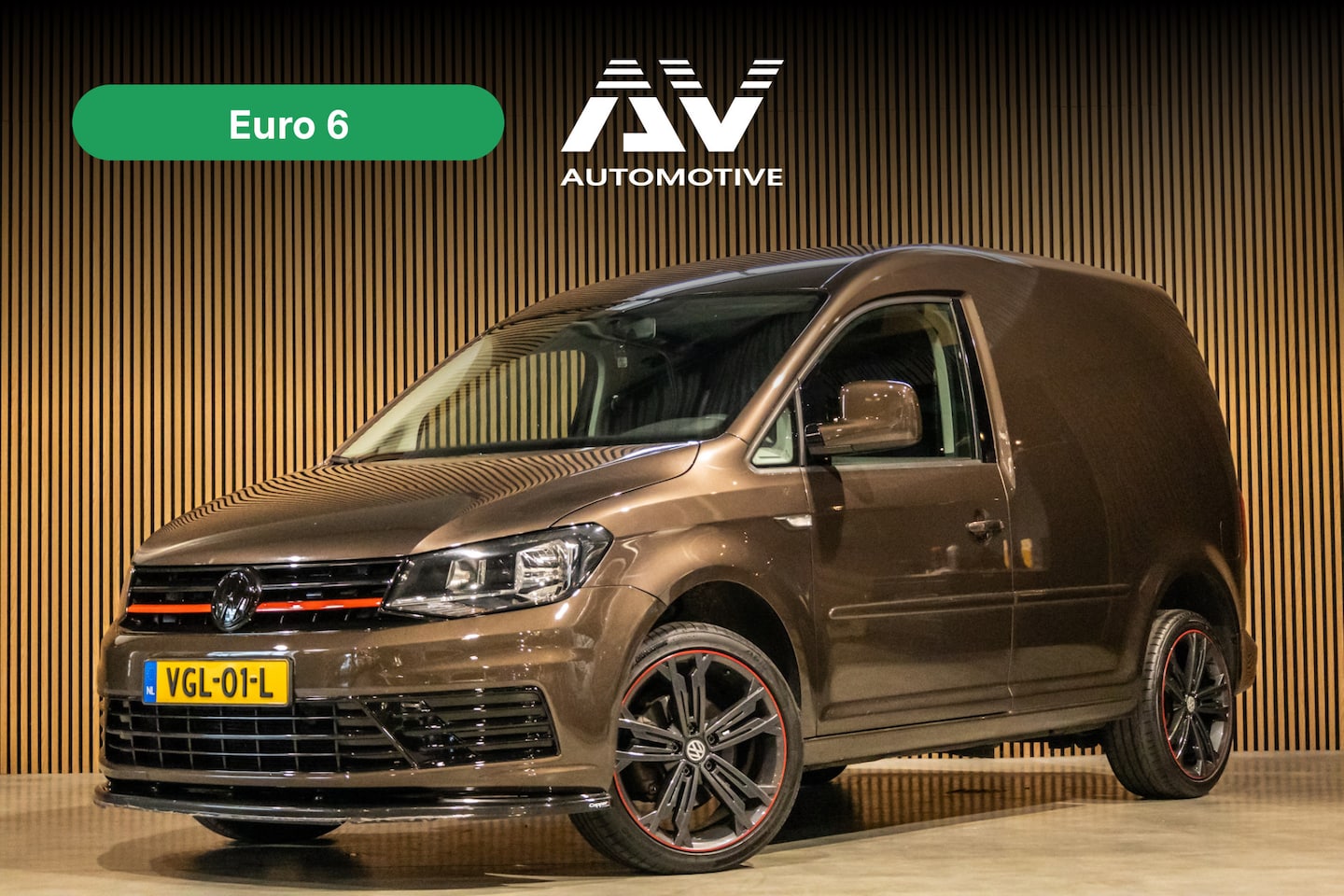 Volkswagen Caddy - 2.0 TDI | CarPlay | Lederen bekleding | GTI Velgen | Airco | Elek ramen | NAP Logisch | Ni - AutoWereld.nl