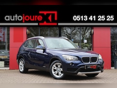 BMW X1 - sDrive20i Chrome Line Automaat | Origineel NL | Navigatie |