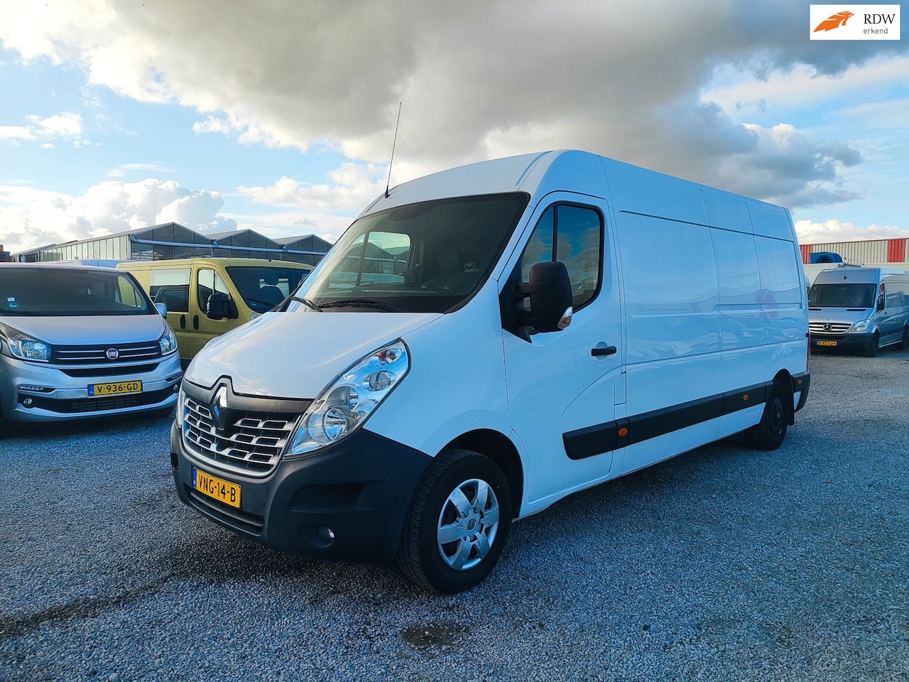 Renault Master - T35 2.3 dCi L3H2 Energy Airco! Nap!!! - AutoWereld.nl