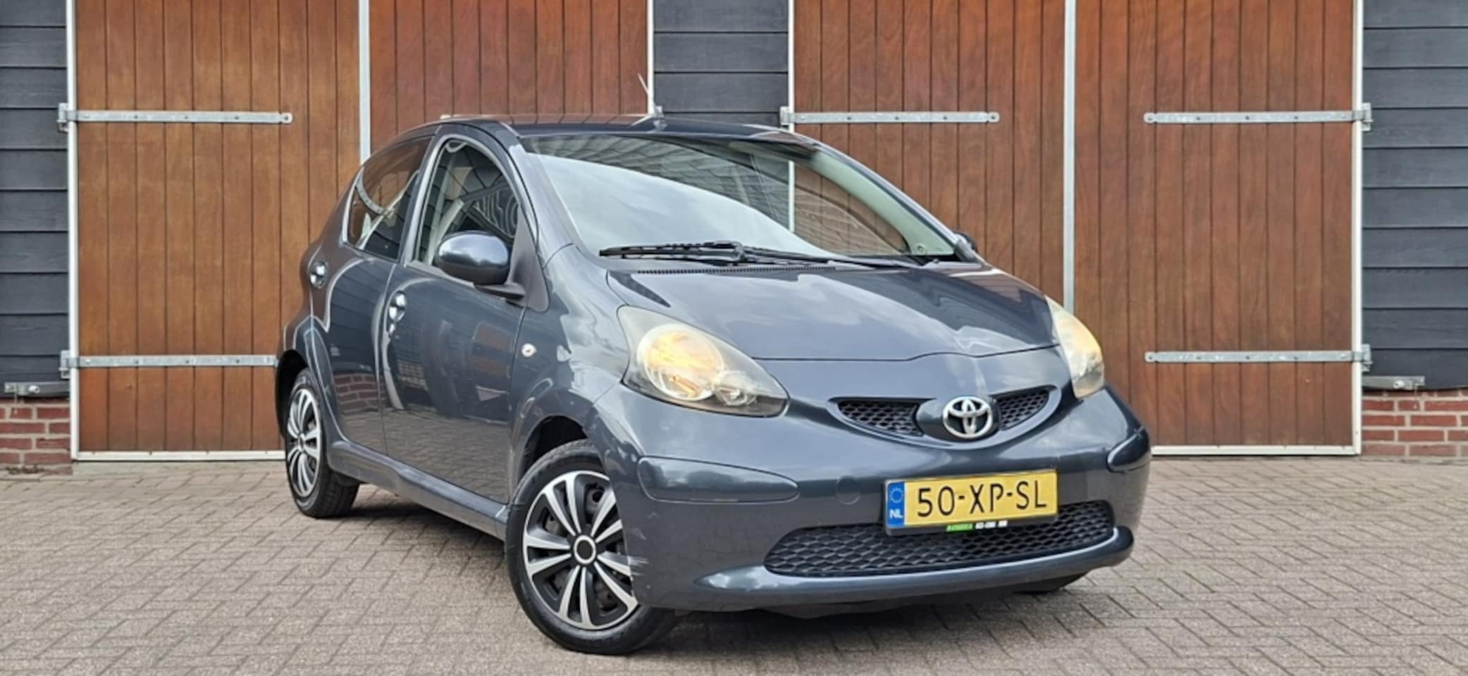 Toyota Aygo - 1.0-12V +, Airco, Nieuwe koppeling, Bluetooth, NAP, 5 deurs - AutoWereld.nl