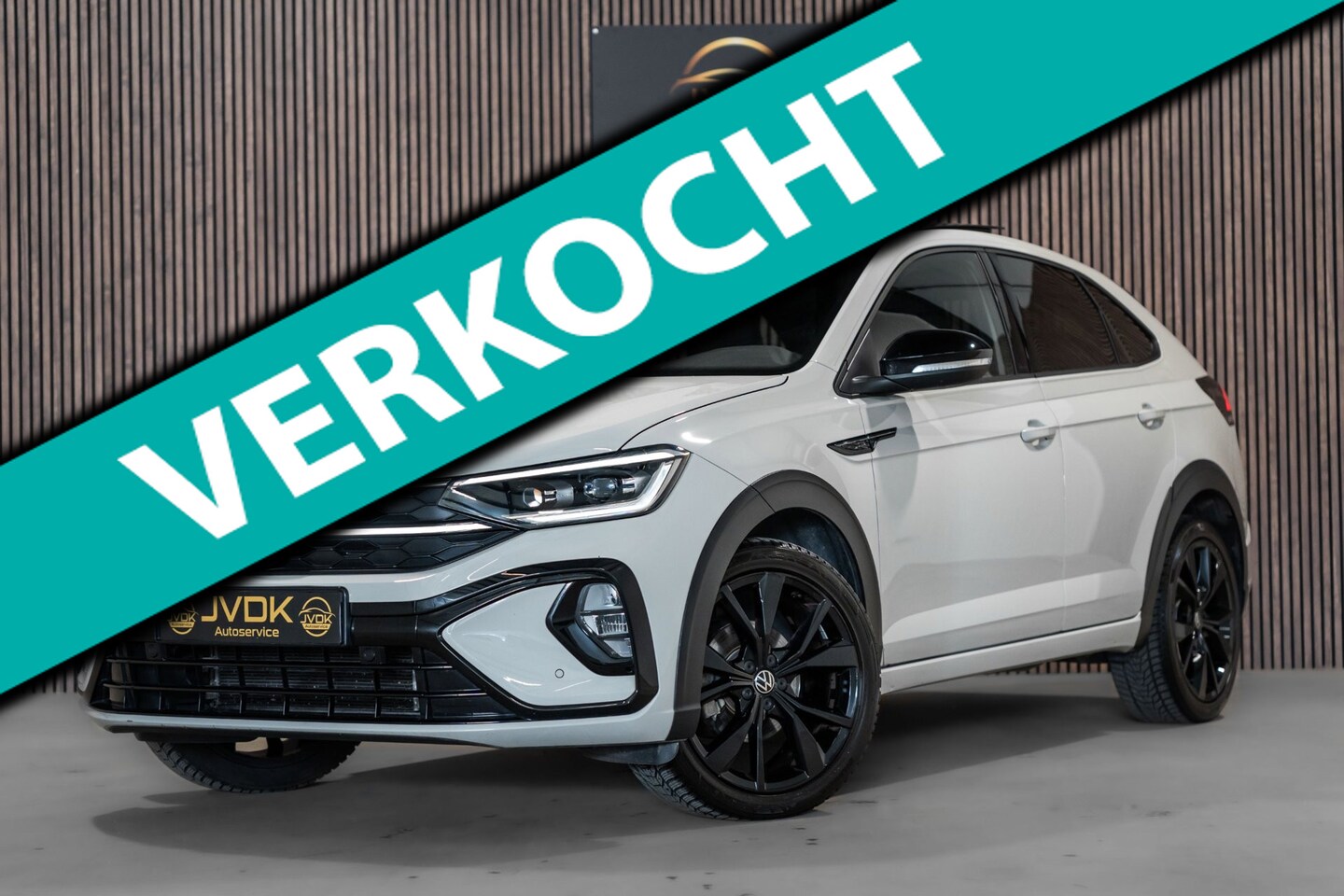 Volkswagen Taigo - 1.5 TSI R-Line DSG PANO IQ CAMERA - AutoWereld.nl