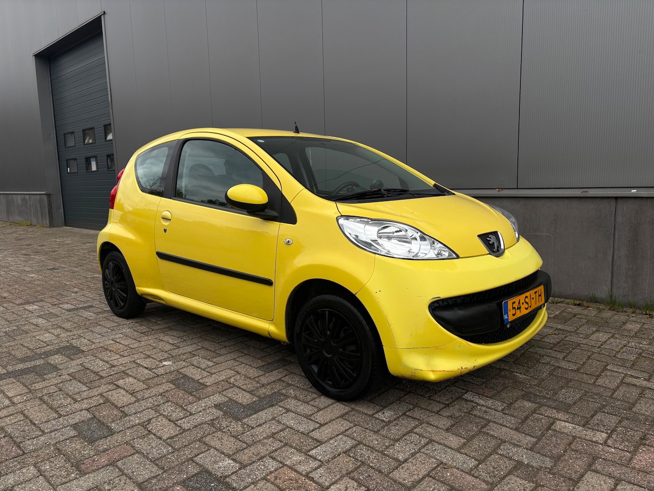 Peugeot 107 - 1.0-12V XS 1.0-12V XS, Nieuw Apk - AutoWereld.nl