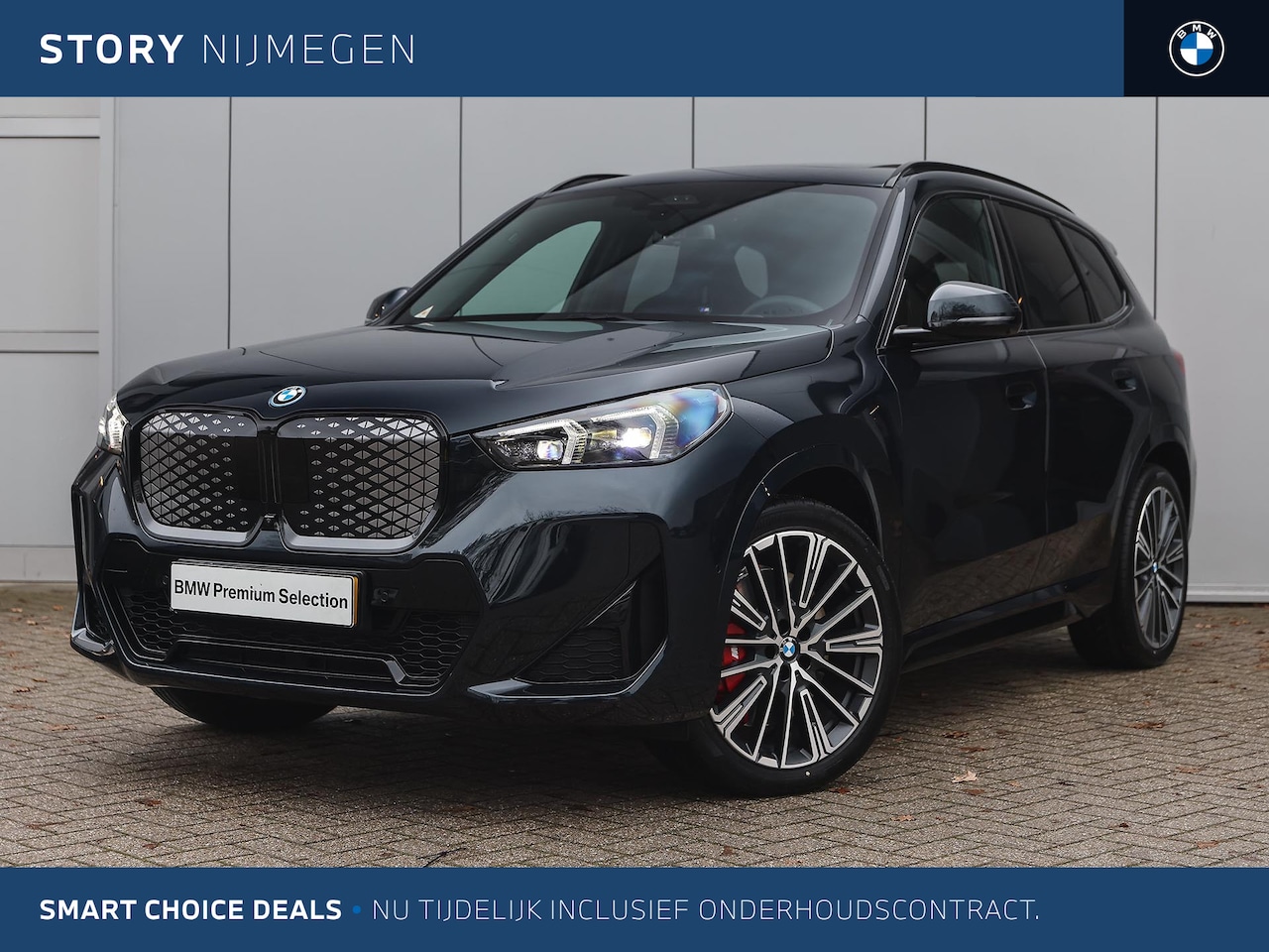 BMW iX1 - eDrive20 High Executive M Sport / Panoramadak / Trekhaak / M Sportstoelen / Adaptieve LED - AutoWereld.nl