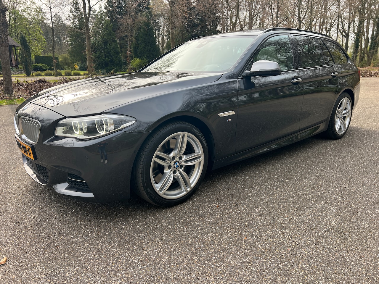 BMW 5-serie Touring - M550xd X-Drive 280KW Pano Head-Up Acc Leder Cam Blis FULL - AutoWereld.nl