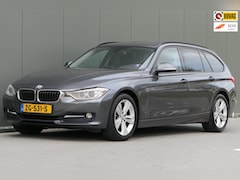 BMW 3-serie Touring - 316d High Executive Leder Navigatie Sportstoelen