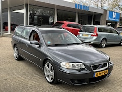 Volvo V70 - 2.5 R AWD 6 Speed + Atacama