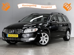Volvo V70 - 1.6 T4 Nordic+/ Automaat/ Trekhaak/ Stoel+Voorruitverw./ 17''LMV/ Elek.Klep/ LEDER/ Clima/