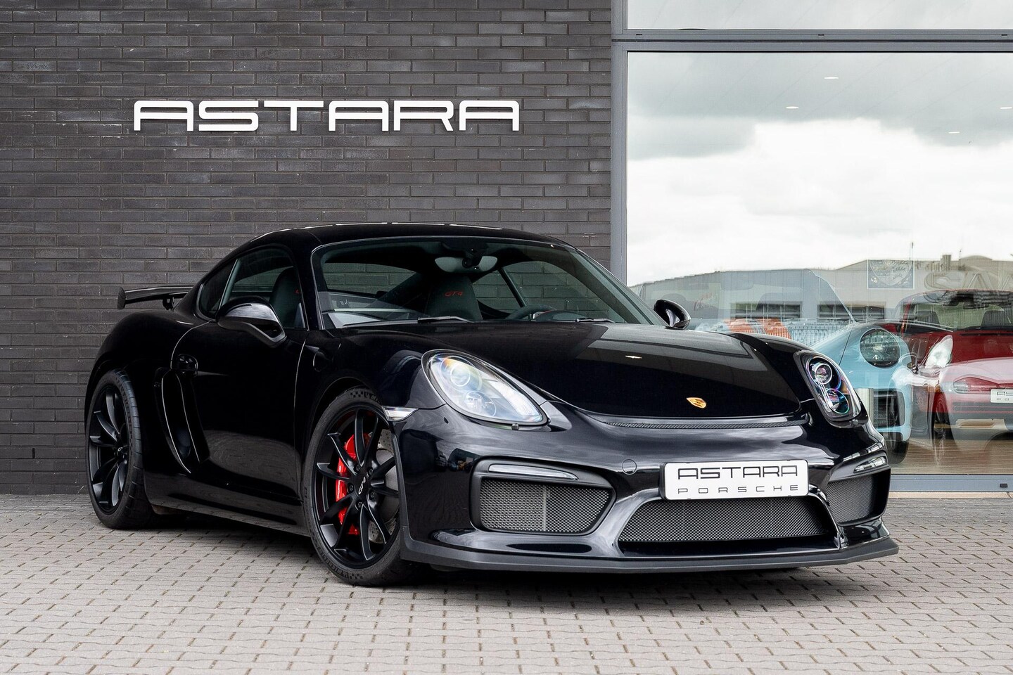 Porsche Cayman GT4 - 3.8 | 7.950 km | nieuwstaat - AutoWereld.nl