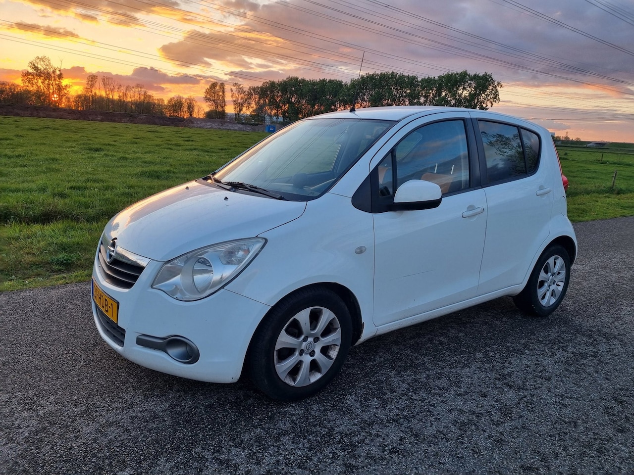 Opel Agila - 1.2 Enjoy Airco - AutoWereld.nl