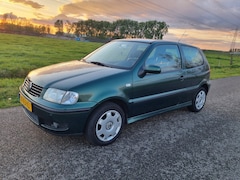 Volkswagen Polo - 1.4-16V Trendline climatcontol