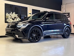 Volkswagen Tiguan - 1.5 TSI 3x R-Line Pano|IQ-light|Sfeer|ACC|Trekhaak|