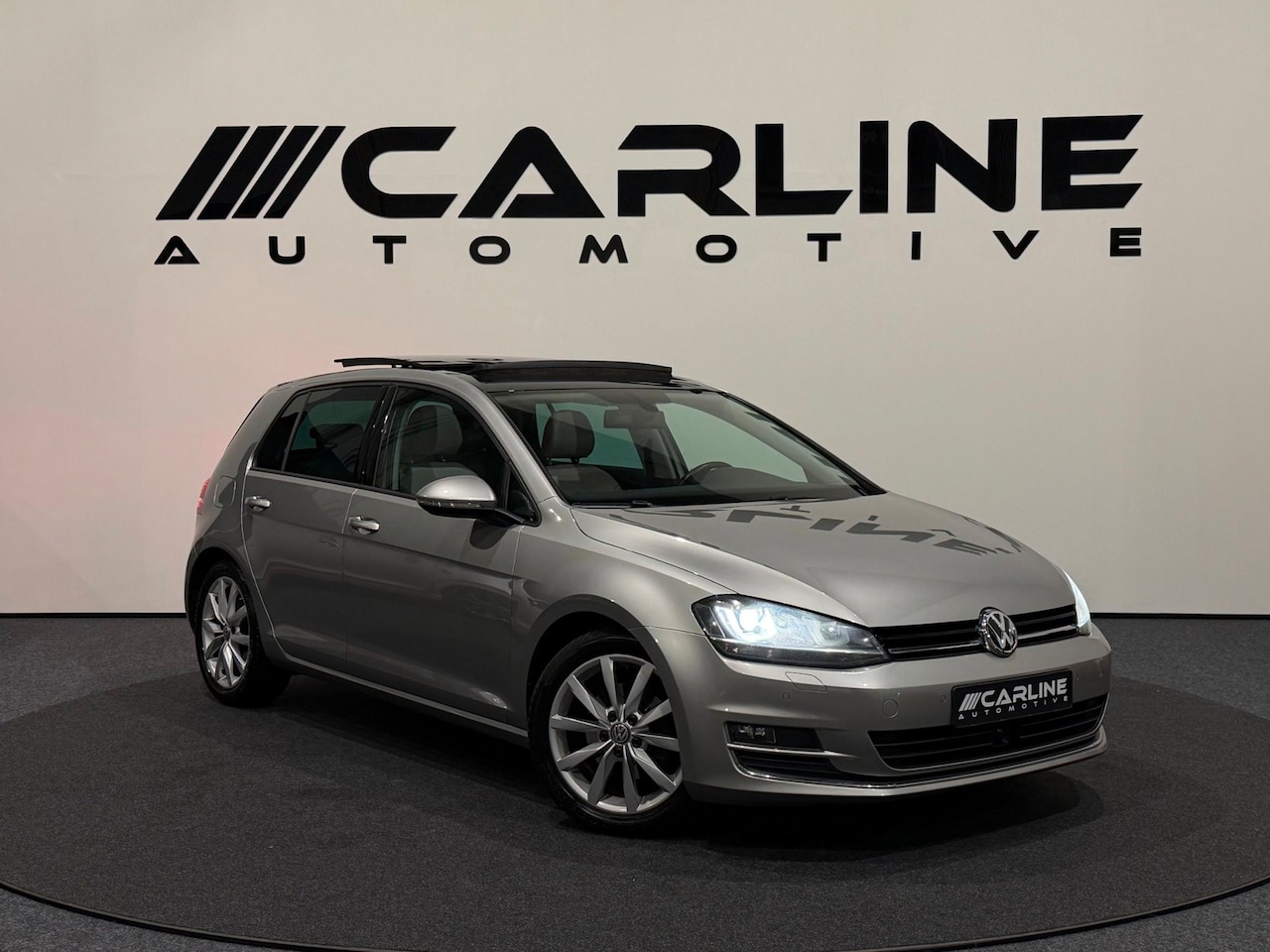 Volkswagen Golf - 1.4 TSI Highline DSG PANORAMA VIRTUAL ACC ASSIST SFEERVER. NAVI CARPLAY LED NAP GARANTIE A - AutoWereld.nl