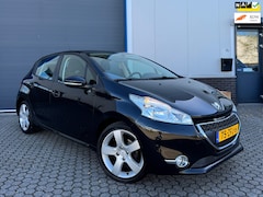 Peugeot 208 - 1.2 VTi Blue Lease | Navi | Trekhaak | 17 Inch | 5Drs