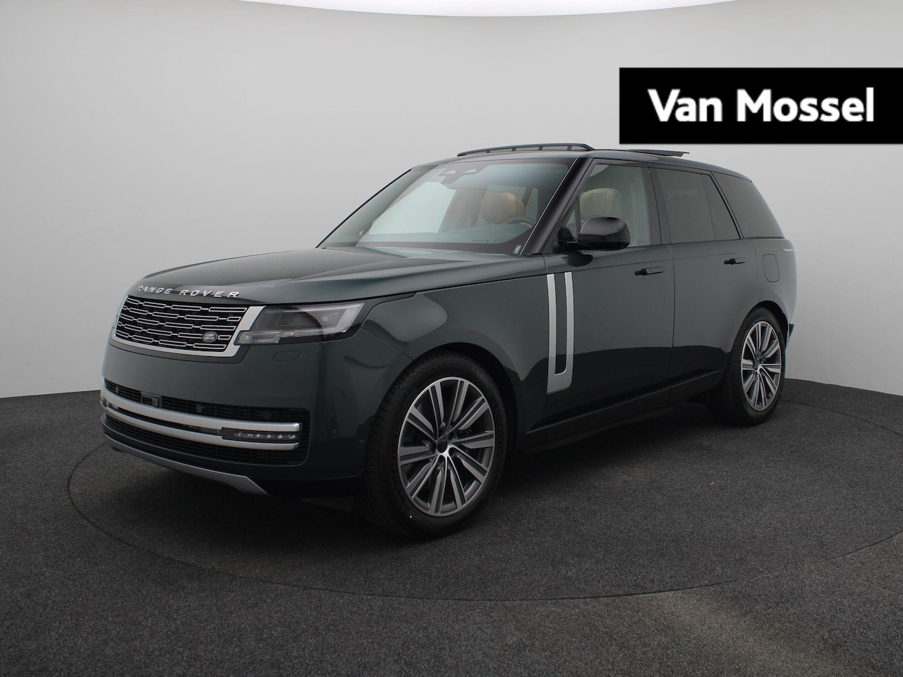 Land Rover Range Rover - 3.0 P550e Autobiography PHEV Comfort Pack | Towing Pack | Massage | 22'' wielen | Panorami - AutoWereld.nl