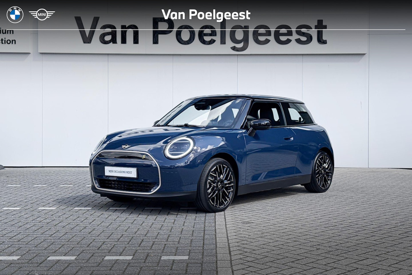 MINI Mini-Electric - Cooper 3-deurs Cooper SE Favoured M 54.2 kWh - AutoWereld.nl