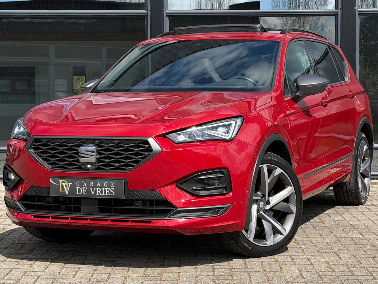 SEAT Tarraco - 1.4 TSI e-Hybrid PHEV FR Panoramadak ACC Full Option 1800KG Trekgewicht Garantie - AutoWereld.nl