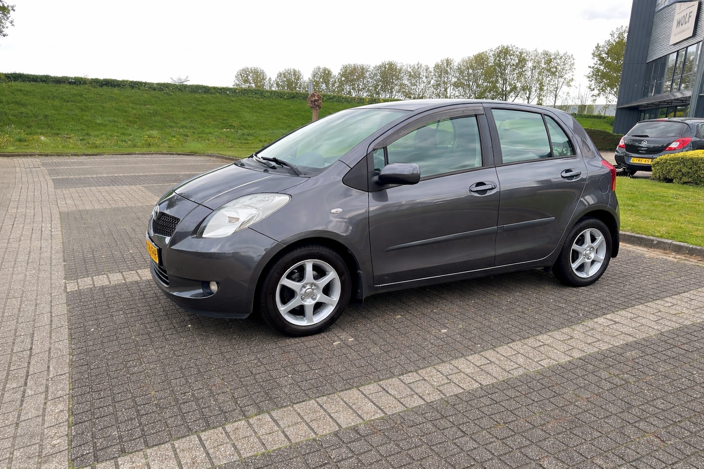 Toyota Yaris - 1.3 VVTi Sol - AutoWereld.nl
