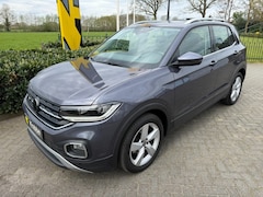 Volkswagen T-Cross - 1.5 TSI DSG7 Style Led / Carplay / Trekhaak