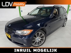 BMW 3-serie - 325XI HIGH EXECUTIVE / 3.0 Benzine / 6-cilinder / vierwielaandrijving / Amerikaanse uitvoe