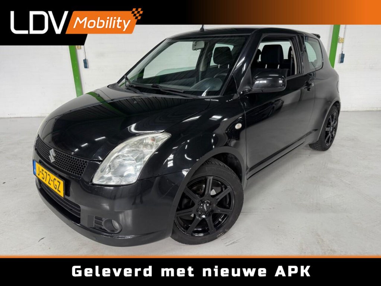 Suzuki Swift - 1.5 GLS / Android Auto / Nieuwe APK / LM velgen 16 inch / Airco / Nette auto. - AutoWereld.nl